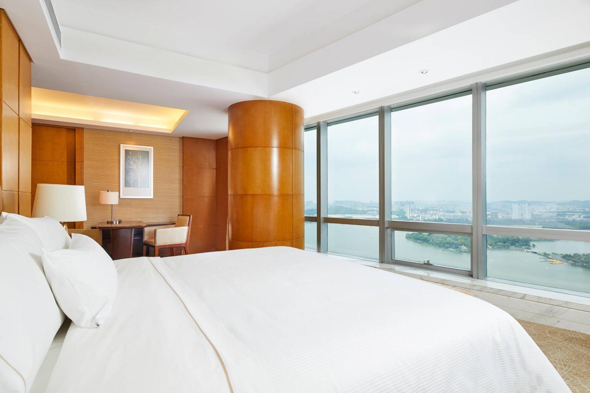 The Westin Nanjing Xuanwu Lake Dış mekan fotoğraf