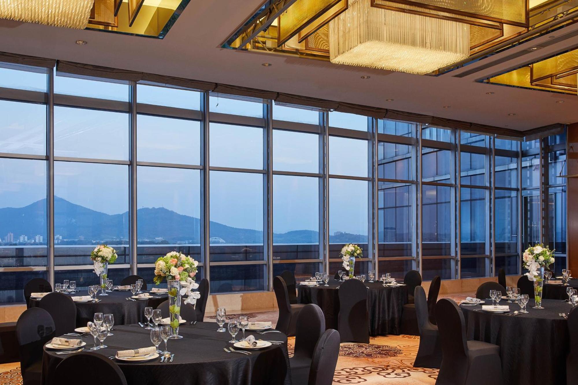 The Westin Nanjing Xuanwu Lake Dış mekan fotoğraf